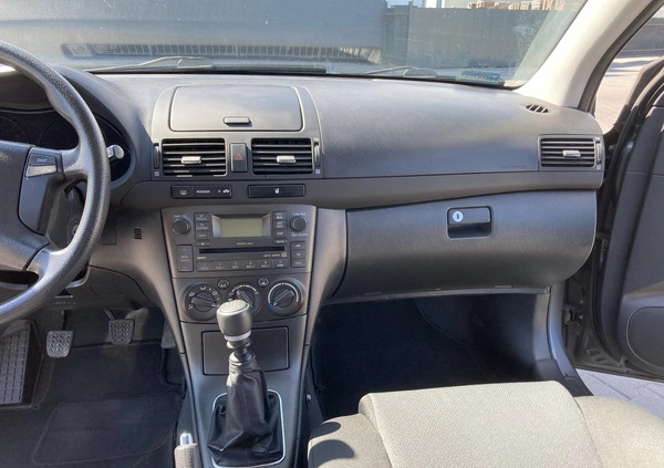 Toyota Avensis cena 12500 przebieg: 289714, rok produkcji 2008 z Błażowa małe 781